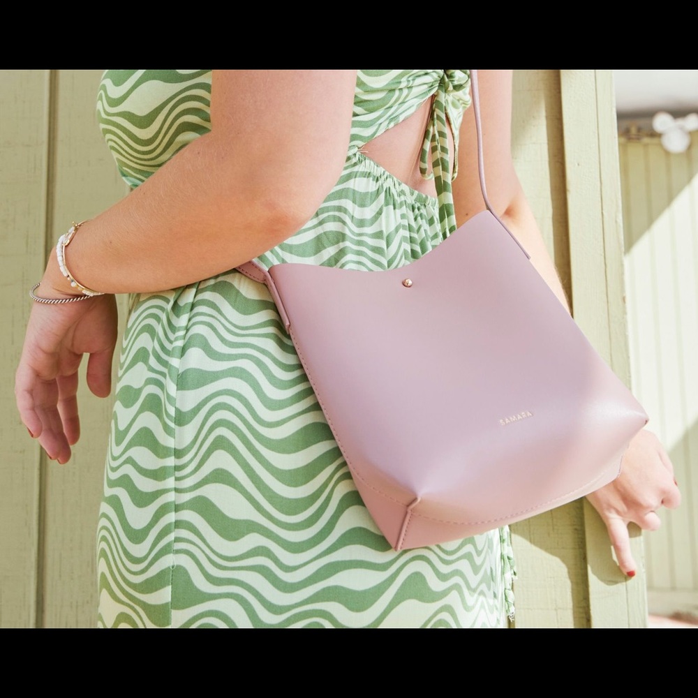 Samara shoulder bag in peony